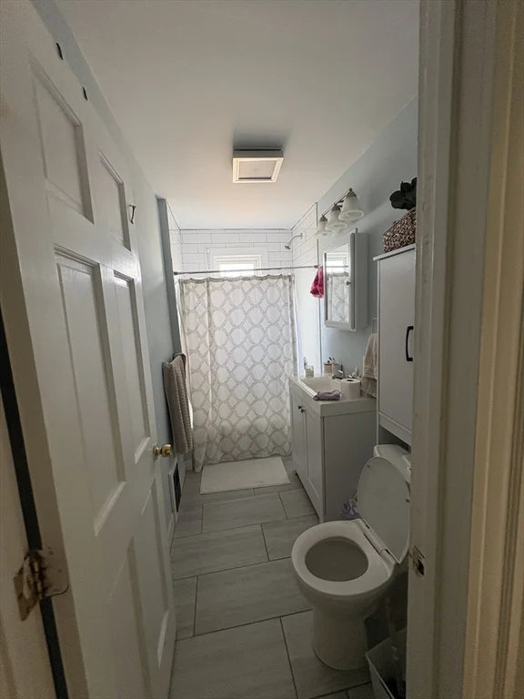 2 bed, 1 bath apartment for rent at 10 Houghton St Unit 3, Dorchester — photo 11 of 18