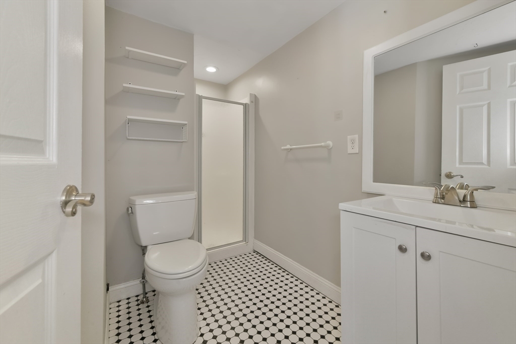2 bed, 1 bath apartment for rent at 10 Howell Ct Unit 1, Chelsea — photo 12 of 12