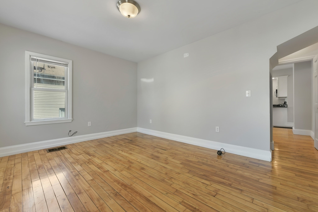 2 bed, 1 bath apartment for rent at 10 Howell Ct Unit 1, Chelsea — photo 10 of 12