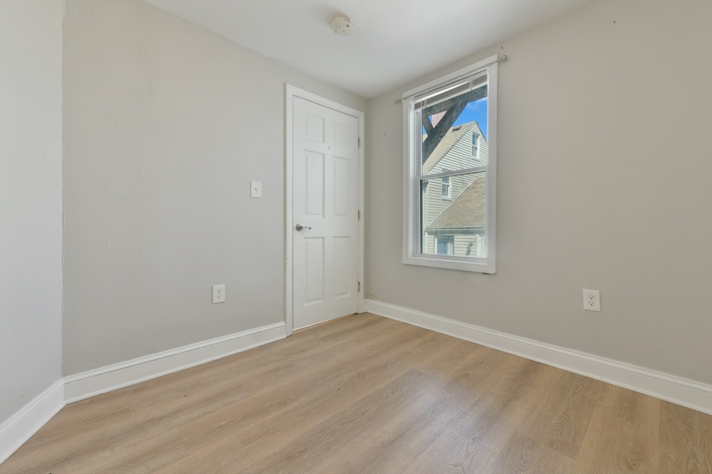 2 bed, 1 bath apartment for rent at 10 Howell Ct Unit 1, Chelsea — photo 6 of 12