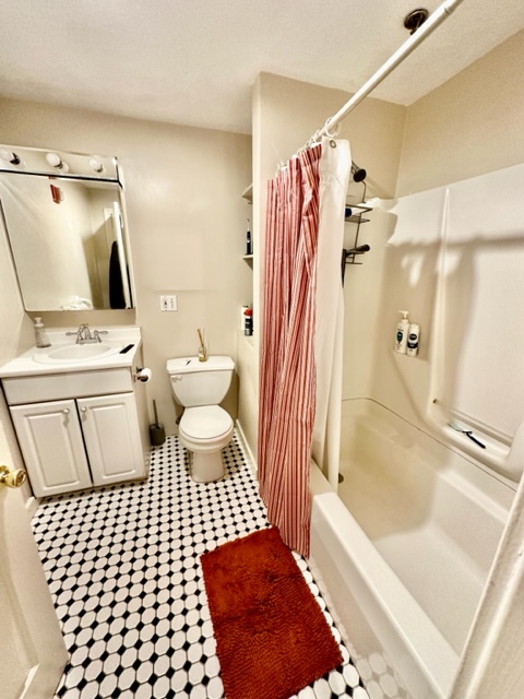 2 bed, 1 bath apartment for rent at 10 Hull St Unit 1, North End — photo 9 of 16