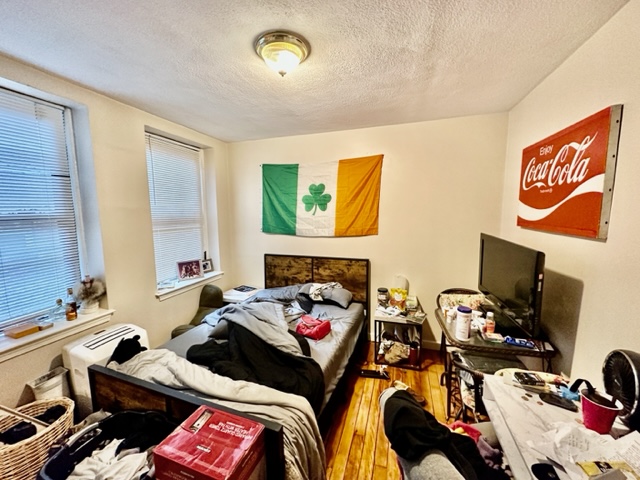 2 bed, 1 bath apartment for rent at 10 Hull St Unit 1, North End — photo 11 of 16
