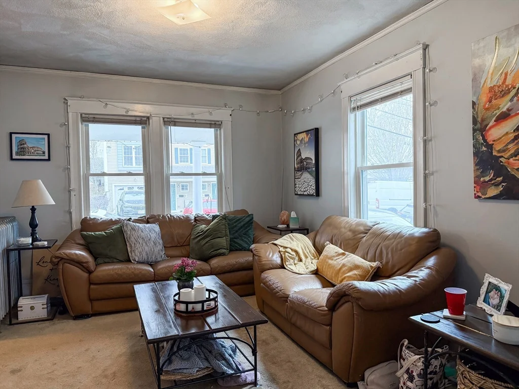 2 bed, 1 bath apartment for rent at 10 Hunnewell Ave Unit 10, Brighton — photo 11 of 23