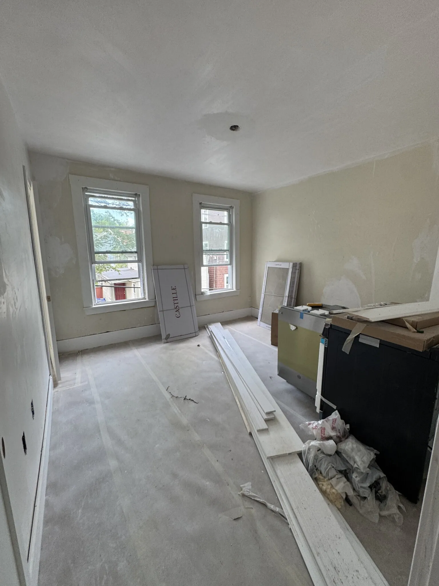 2 bed, 1 bath apartment for rent at 10 Hunting St Unit 1, Wellington-Harrington — photo 10 of 11
