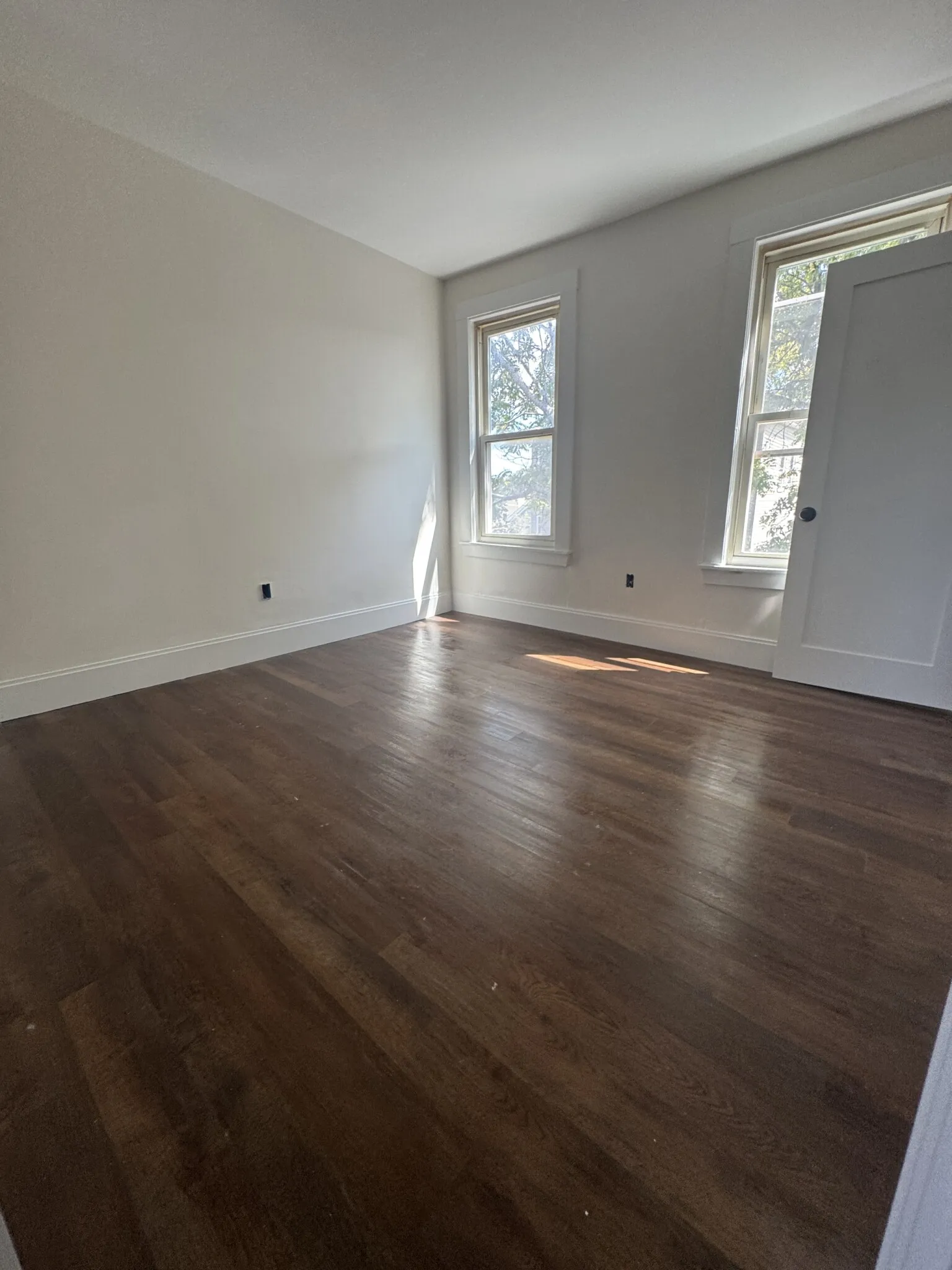 2 bed, 1 bath apartment for rent at 10 Hunting St Unit 2, Wellington-Harrington — photo 4 of 9