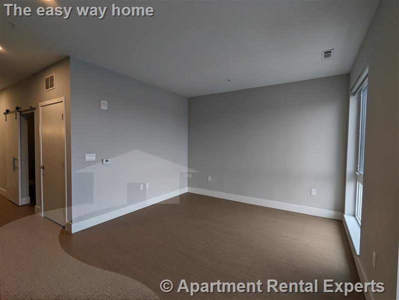 1 bed, 1 bath apartment for rent at 10 Inner Belt Rd Unit 707, Union Square — photo 4 of 7