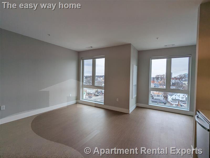 1 bed, 1 bath apartment for rent at 10 Inner Belt Rd Unit 707, Union Square — photo 2 of 7