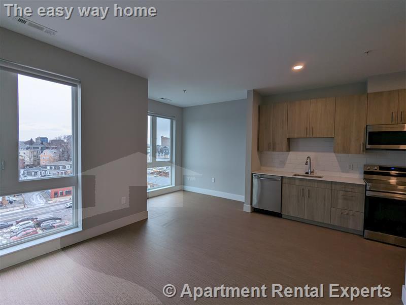 1 bed, 1 bath apartment for rent at 10 Inner Belt Rd Unit 707, Union Square — photo 3 of 7