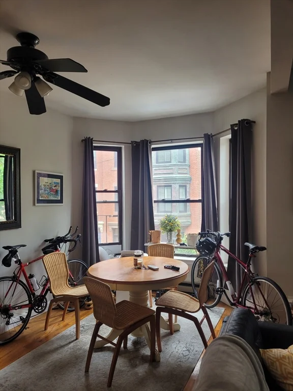 2 bed, 1 bath apartment for rent at 10 Isabella Unit 3, Bay Village — photo 4 of 15