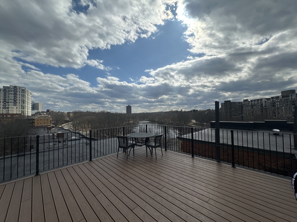 2 bed, 1 bath apartment for rent at 10 Jamaicaway Unit 15, Jamaica Plain — photo 14 of 14