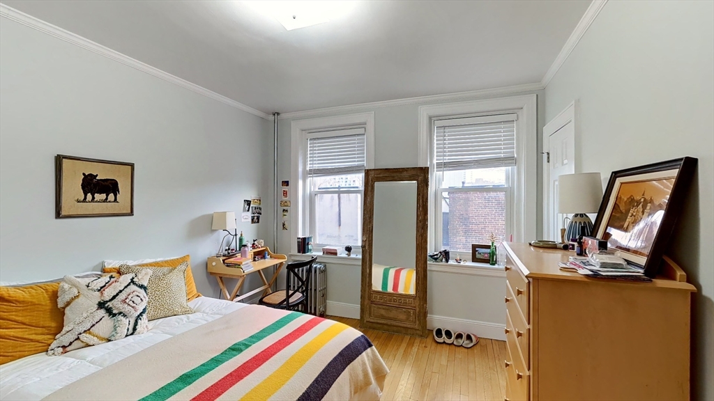 2 bed, 1 bath apartment for rent at 10 Jamaicaway Unit 15, Jamaica Plain — photo 8 of 14