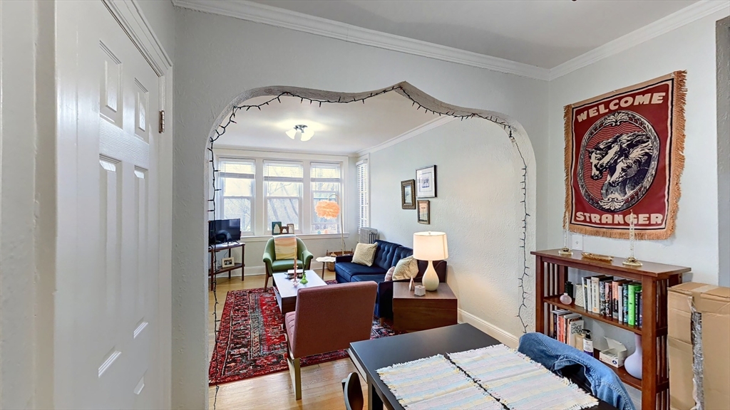 2 bed, 1 bath apartment for rent at 10 Jamaicaway Unit 15, Jamaica Plain — photo 1 of 14