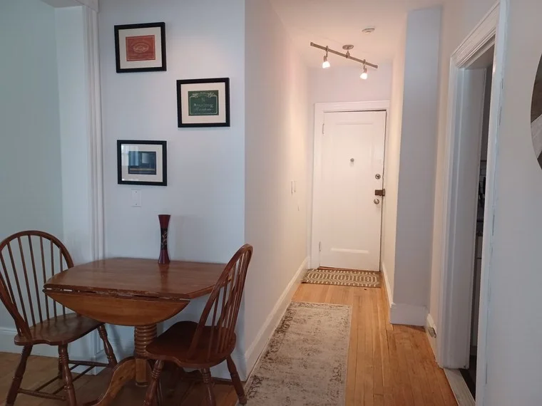 2 bed, 1 bath apartment for rent at 10 Jamaicaway Unit 21, Coolidge Corner — photo 7 of 11