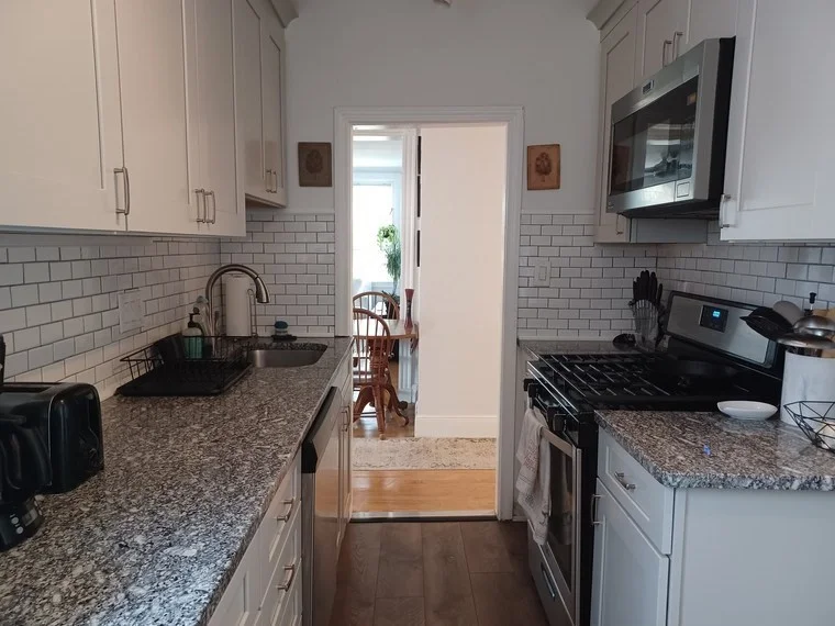 2 bed, 1 bath apartment for rent at 10 Jamaicaway Unit 21, Coolidge Corner — photo 2 of 11