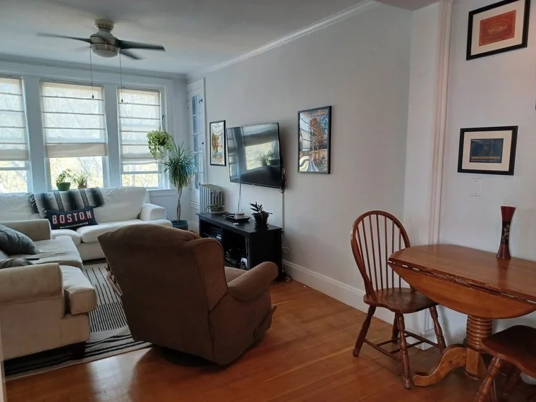 2 bed, 1 bath apartment for rent at 10 Jamaicaway Unit 21, Coolidge Corner — photo 4 of 11