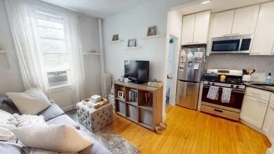 1 bed, 1 bath apartment for rent at 10 Jamaicaway Unit 22, Coolidge Corner