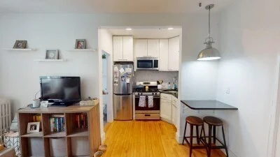 1 bed, 1 bath apartment for rent at 10 Jamaicaway Unit 22, Coolidge Corner — photo 3 of 11