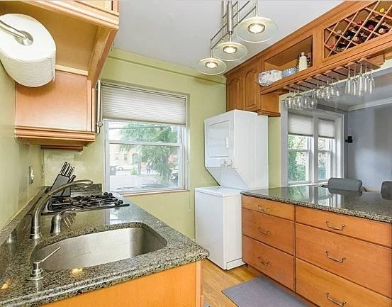 1 bed, 1 bath apartment for rent at 10 Jamaicaway Unit 7, Jamaica Plain — photo 4 of 9