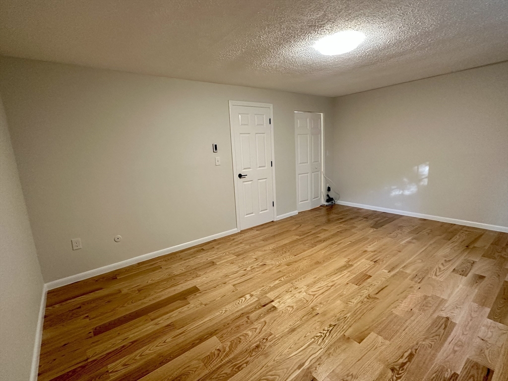 2 bed, 1 bath apartment for rent at 10 Janet Rd Unit 7, Easton — photo 14 of 19