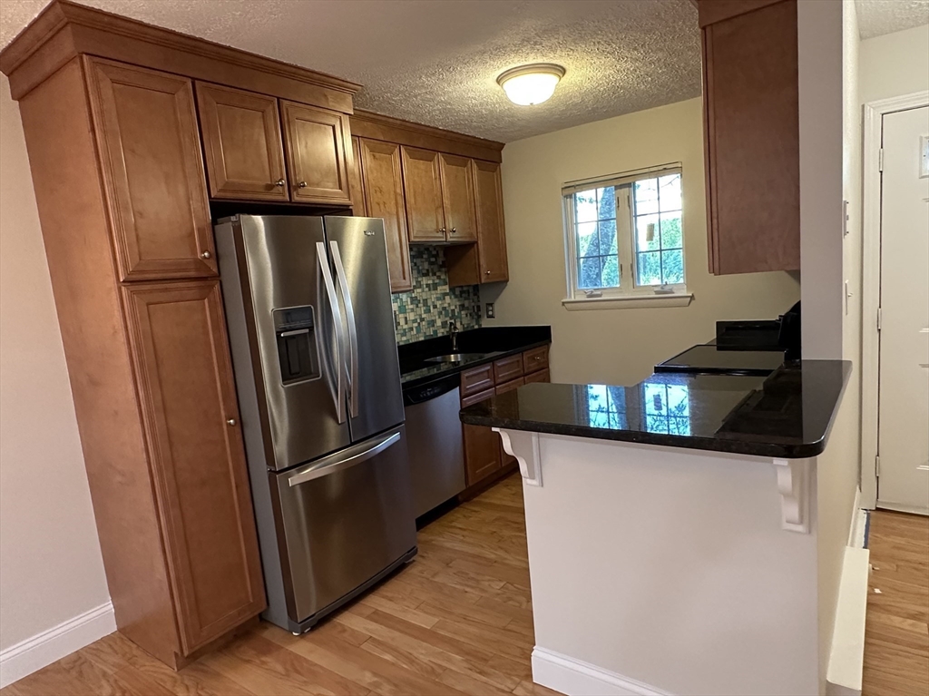 2 bed, 1 bath apartment for rent at 10 Janet Rd Unit 7, Easton — photo 8 of 19