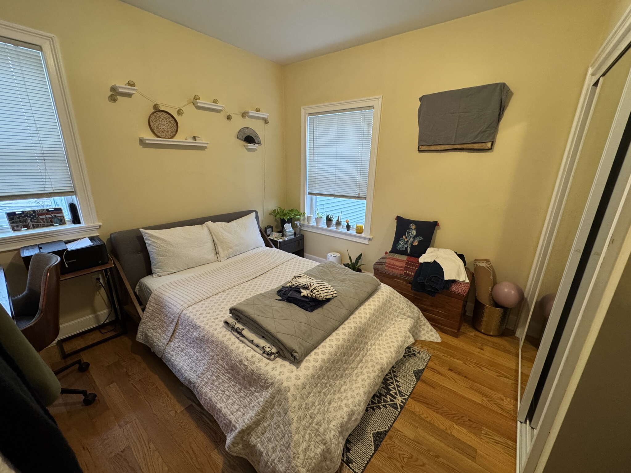 3 bed, 2 bath apartment for rent at 10 Jay St Unit 02, Davis Square — photo 17 of 23
