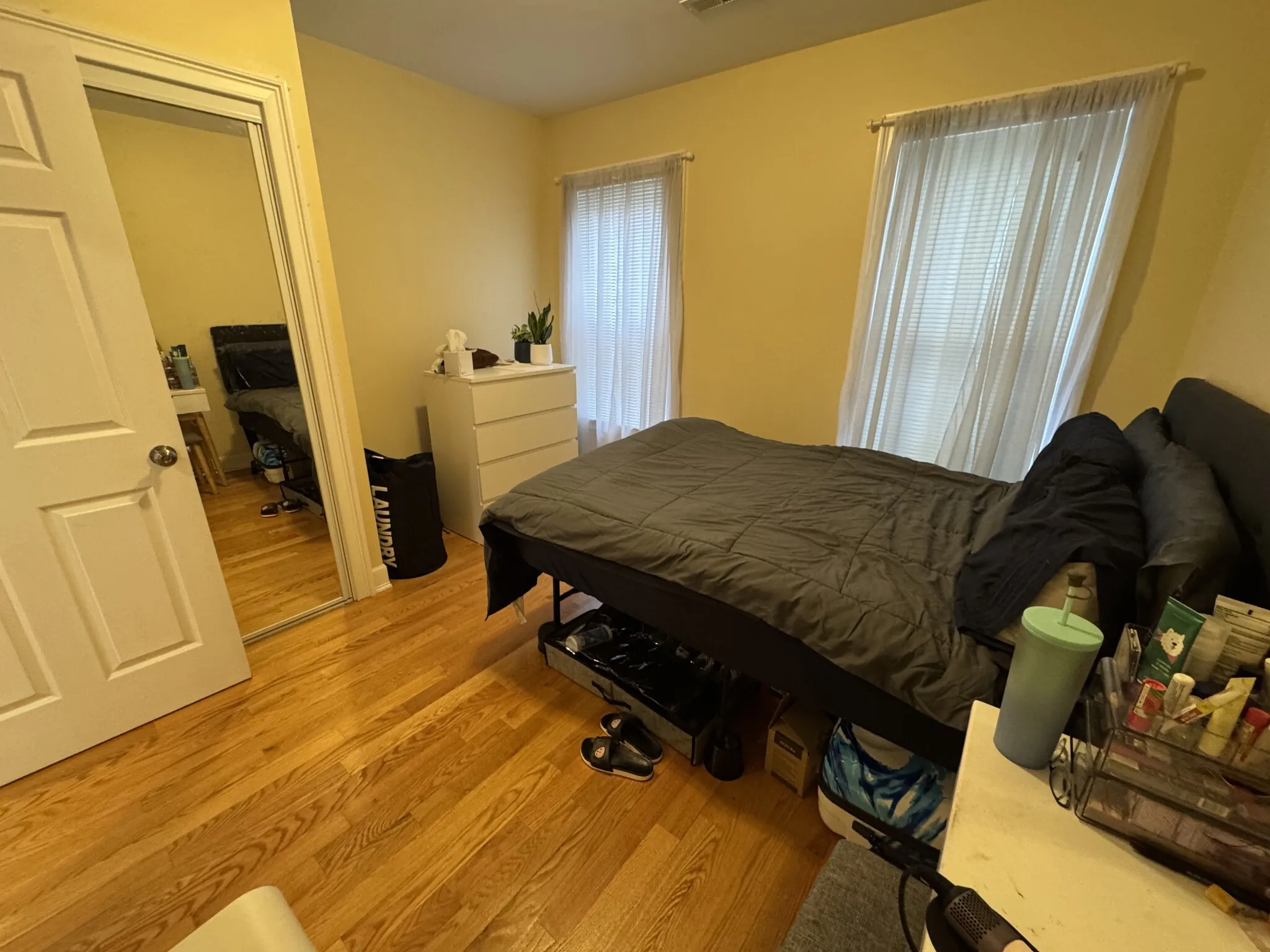 3 bed, 2 bath apartment for rent at 10 Jay St Unit 2, Davis Square — photo 10 of 23