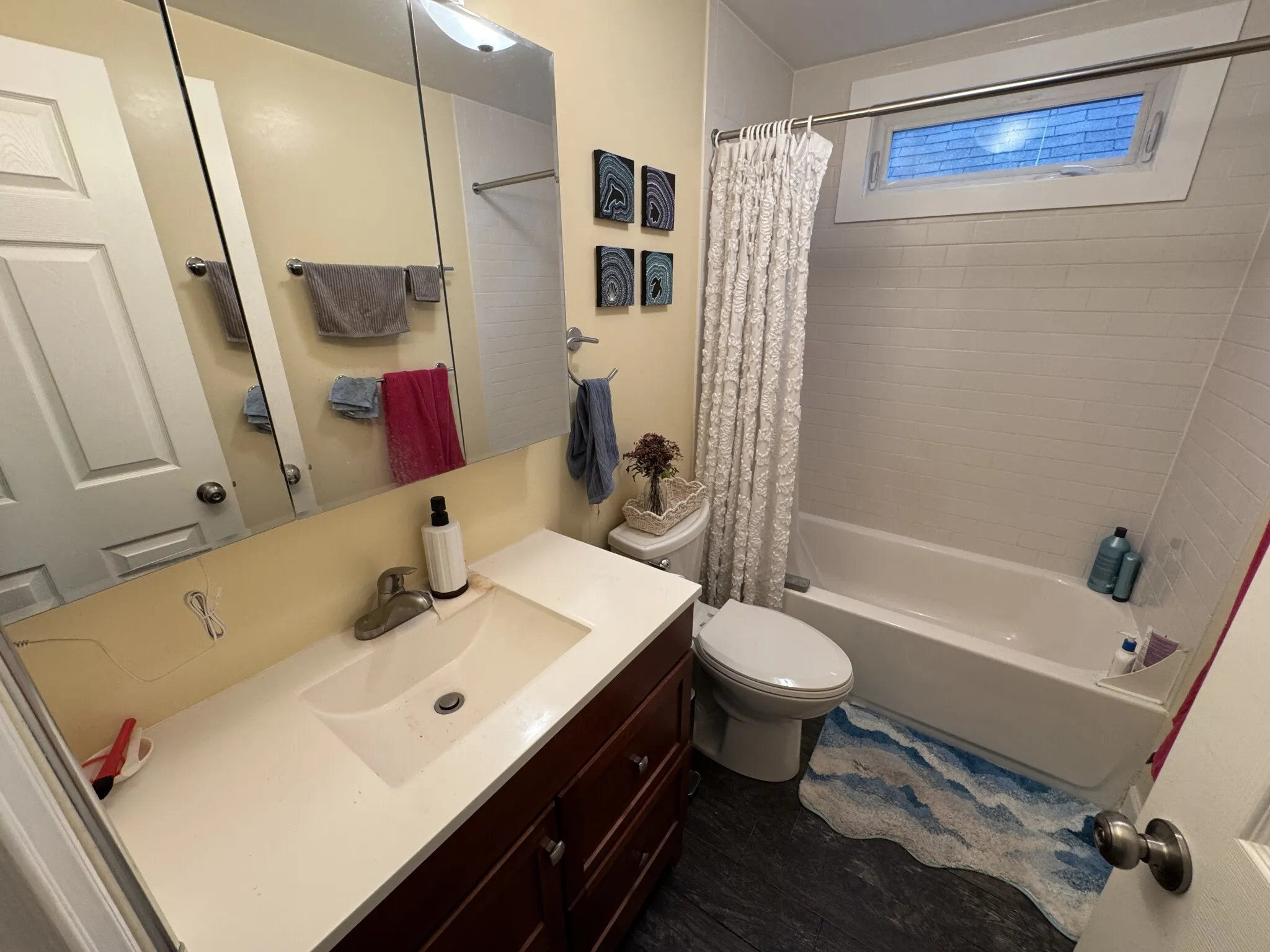 3 bed, 2 bath apartment for rent at 10 Jay St Unit 2, Davis Square — photo 13 of 23