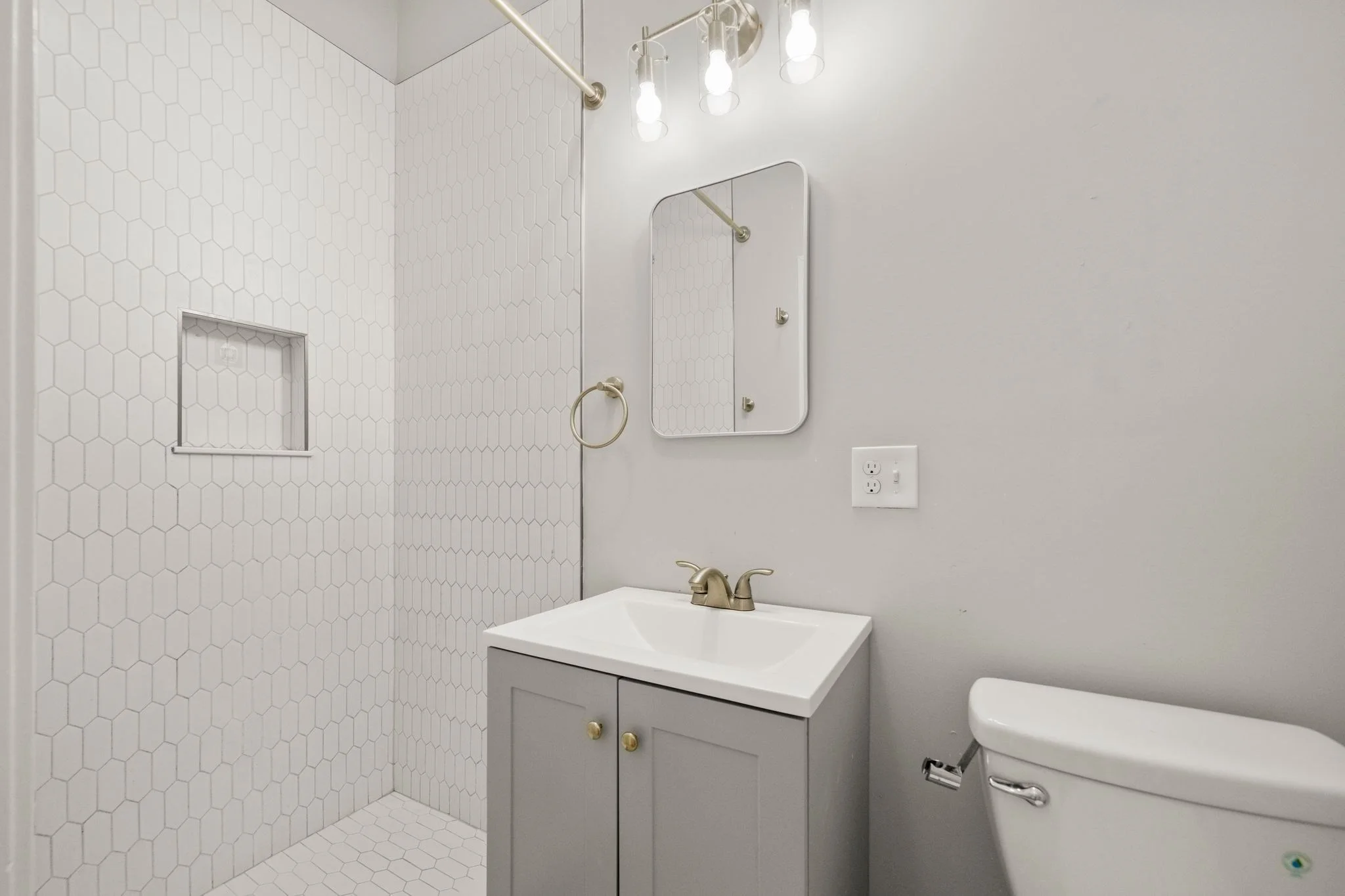 3 bed, 2 bath apartment for rent at 10 Jerome St Unit 1, Dorchester — photo 19 of 20