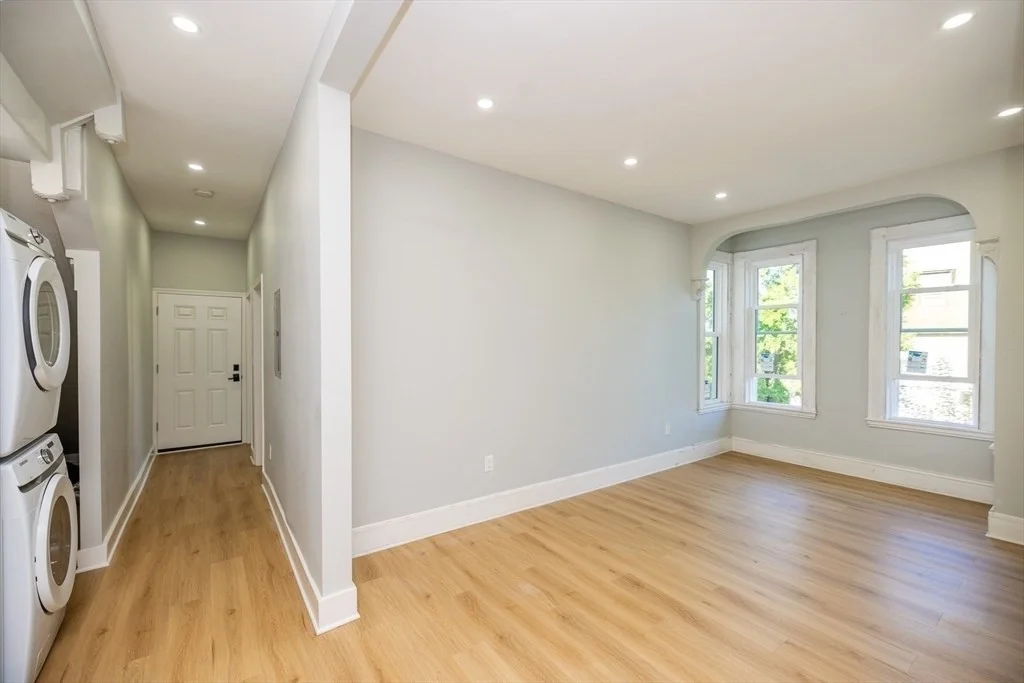 3 bed, 2 bath apartment for rent at 10 Jerome St Unit 1, Dorchester — photo 5 of 18