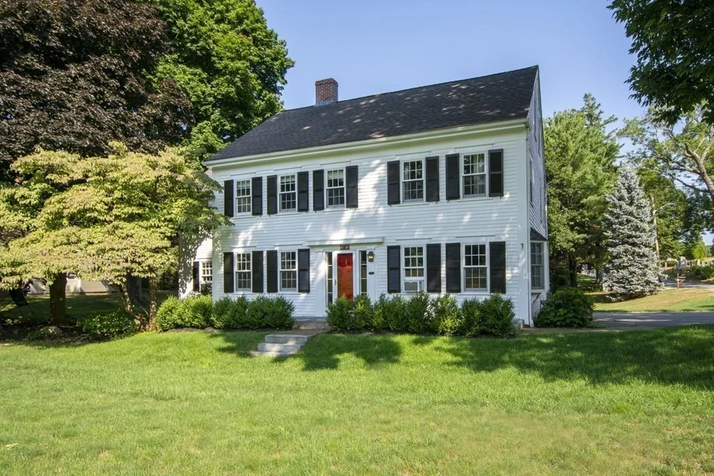 5 bed, 2 bath apartment for rent at 10 Joy Pl, Cohasset — photo 13 of 29