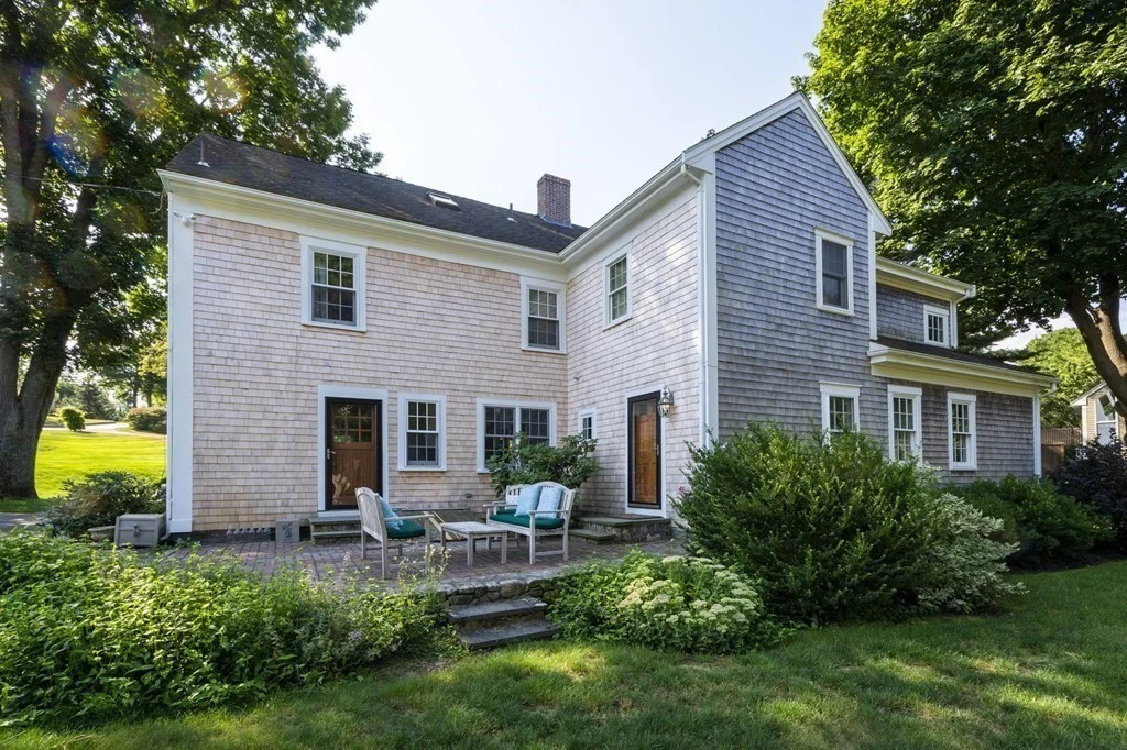 5 bed, 2 bath apartment for rent at 10 Joy Pl, Cohasset — photo 18 of 29