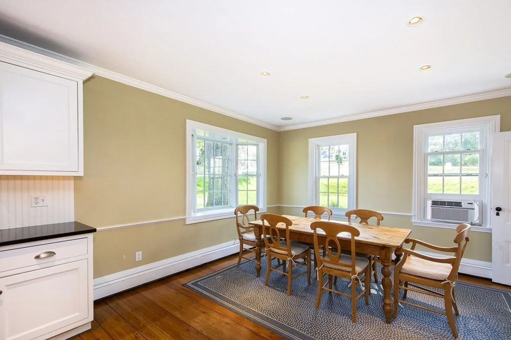 5 bed, 2 bath apartment for rent at 10 Joy Pl, Cohasset — photo 23 of 29