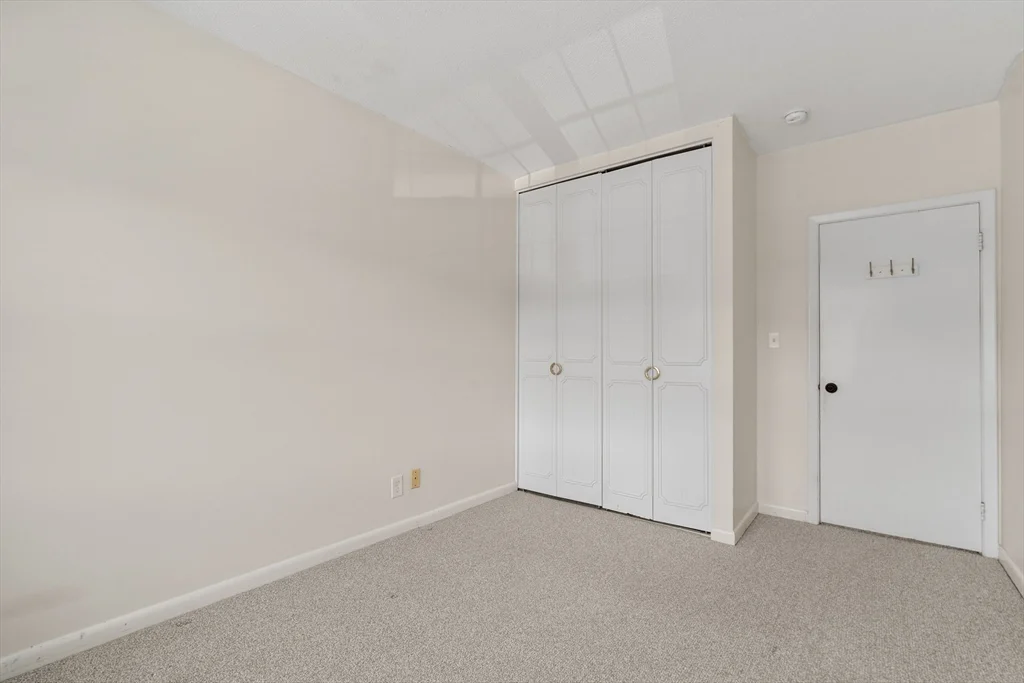 2 bed, 1 bath apartment for rent at 10 Lake Shore Ct Unit 3, Brighton — photo 10 of 15