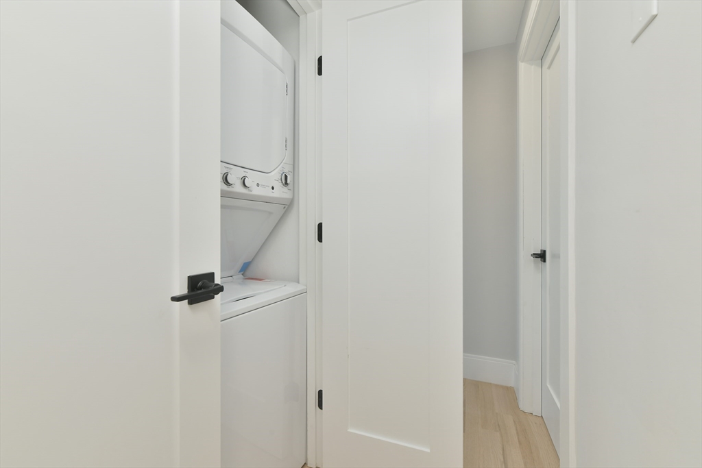 2 bed, 2 bath apartment for rent at 10 Lamson Ct Unit 3, East Boston — photo 8 of 13