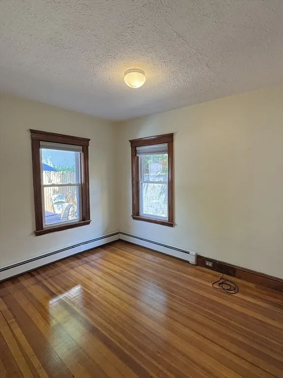 2 bed, 1 bath apartment for rent at 10 Laurel Ter Unit 1, Ward Two — photo 14 of 21