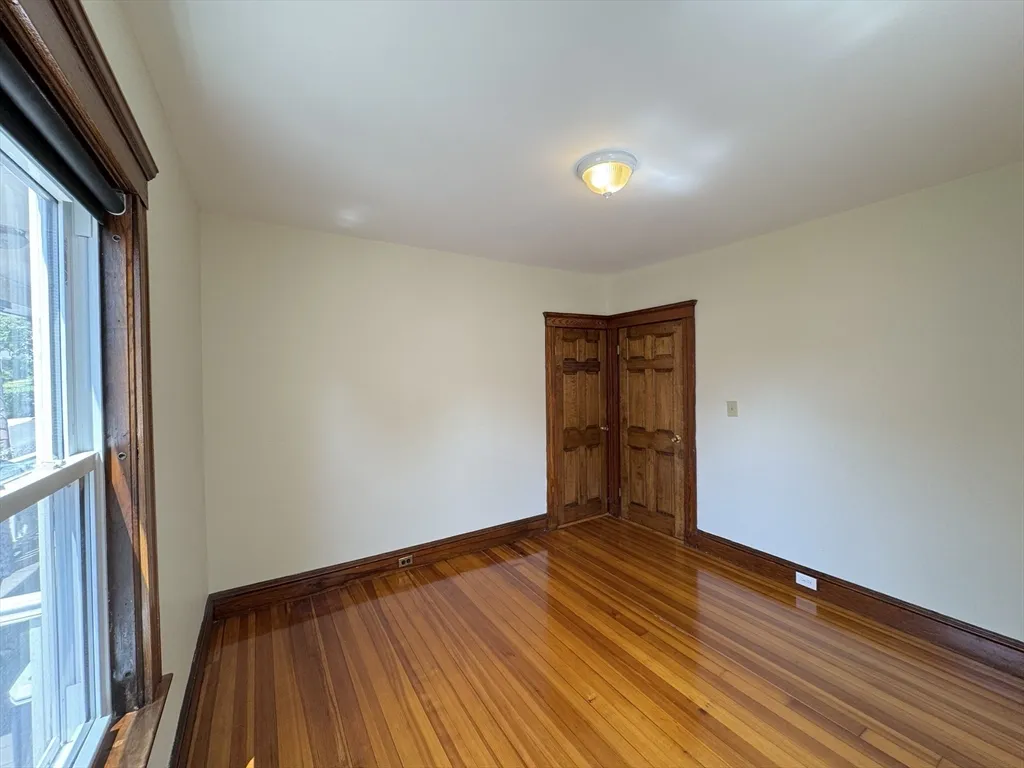 2 bed, 1 bath apartment for rent at 10 Laurel Ter Unit 1, Ward Two — photo 20 of 21