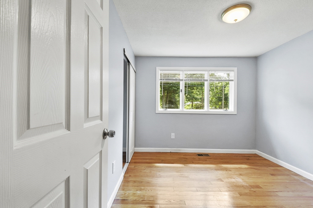3 bed, 1 bath apartment for rent at 10 Lawndale Rd Unit 1, Mansfield — photo 19 of 33