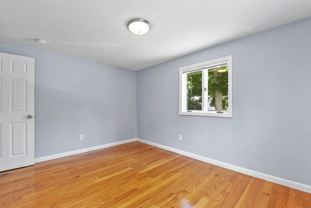 3 bed, 1 bath apartment for rent at 10 Lawndale Rd Unit 1, Mansfield — photo 27 of 33