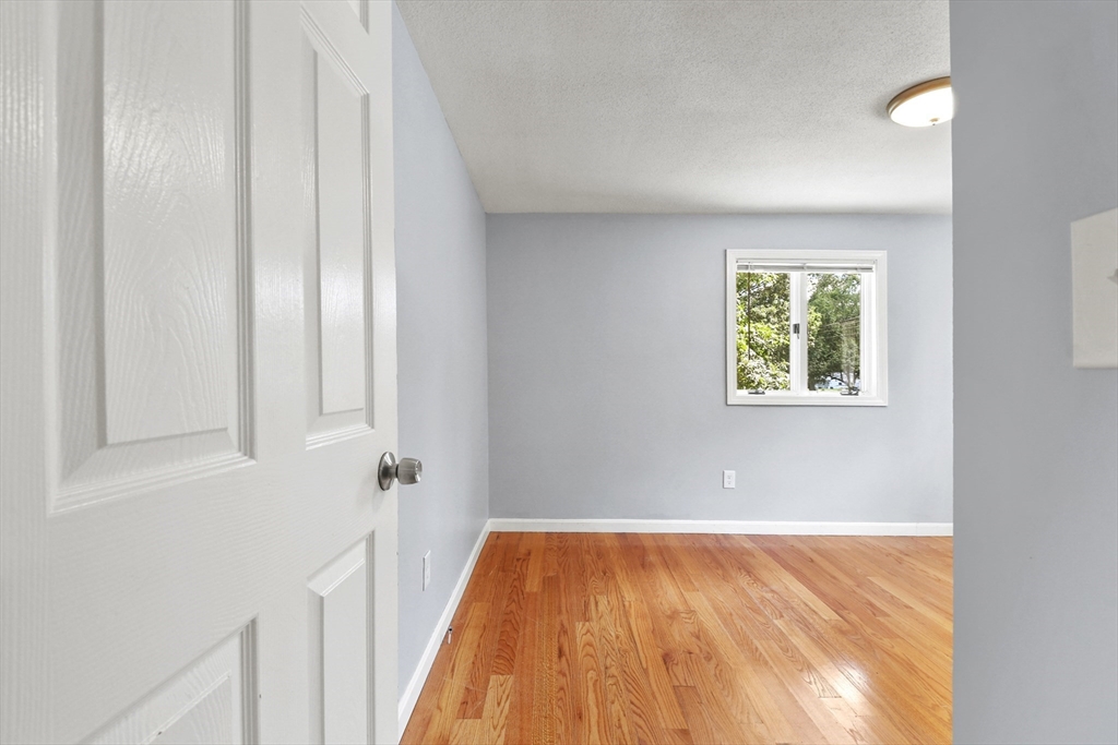 3 bed, 1 bath apartment for rent at 10 Lawndale Rd Unit 1, Mansfield — photo 24 of 33