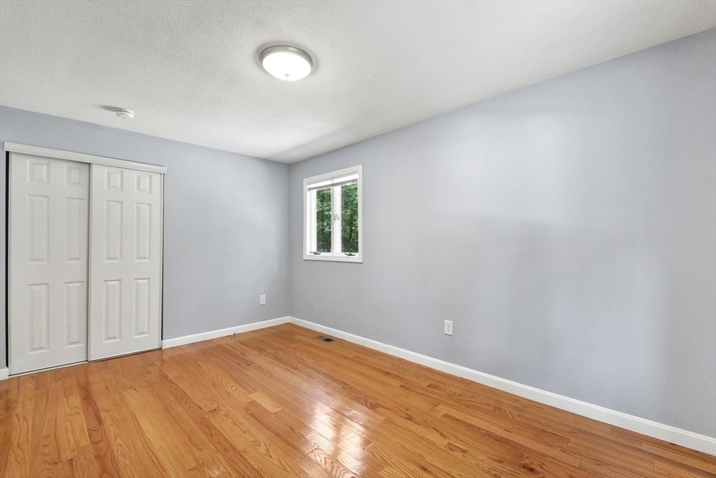 3 bed, 1 bath apartment for rent at 10 Lawndale Rd Unit 1, Mansfield — photo 18 of 33