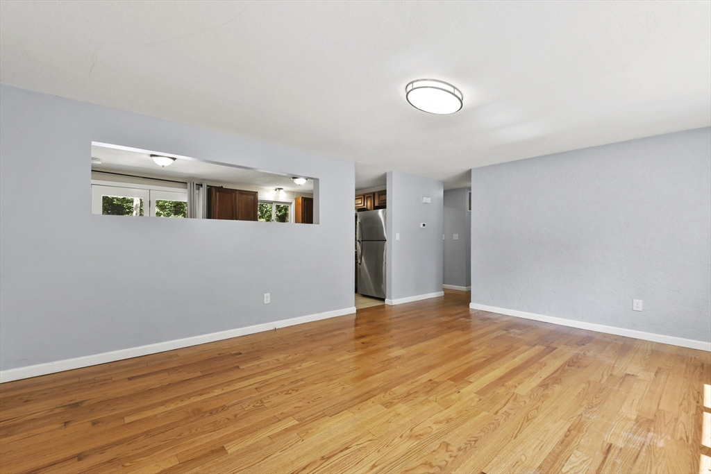 3 bed, 1 bath apartment for rent at 10 Lawndale Rd Unit 1, Mansfield — photo 11 of 33