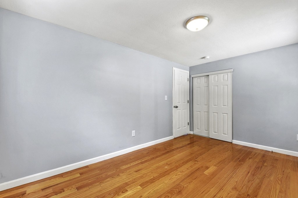 3 bed, 1 bath apartment for rent at 10 Lawndale Rd Unit 1, Mansfield — photo 17 of 33