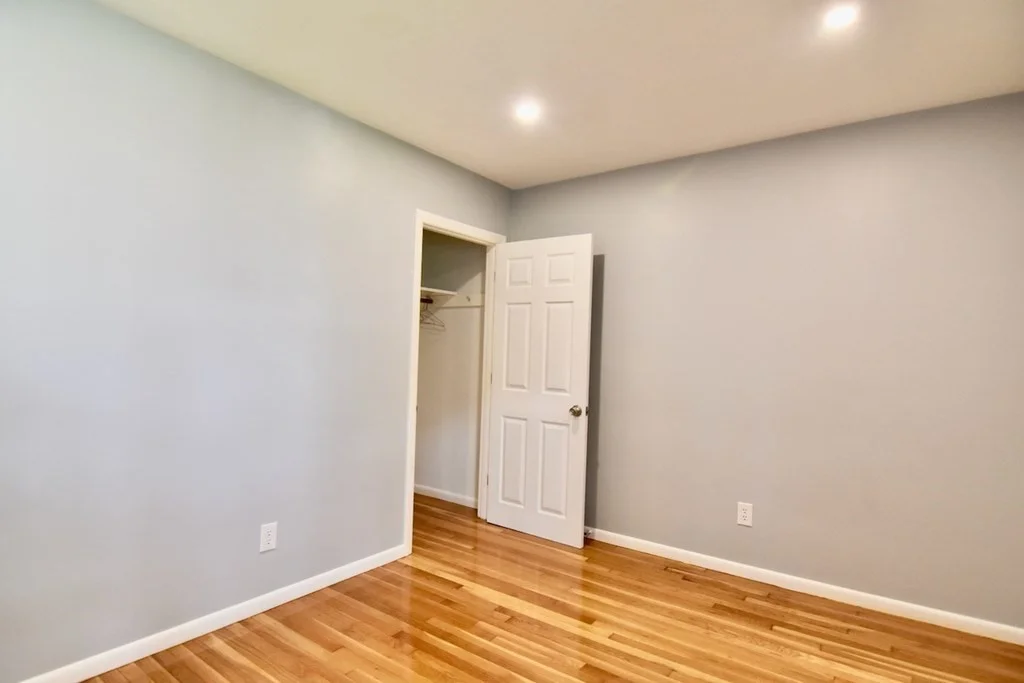 2 bed, 1 bath apartment for rent at 10 Linda Ln Unit 2-2, Dorchester — photo 12 of 21