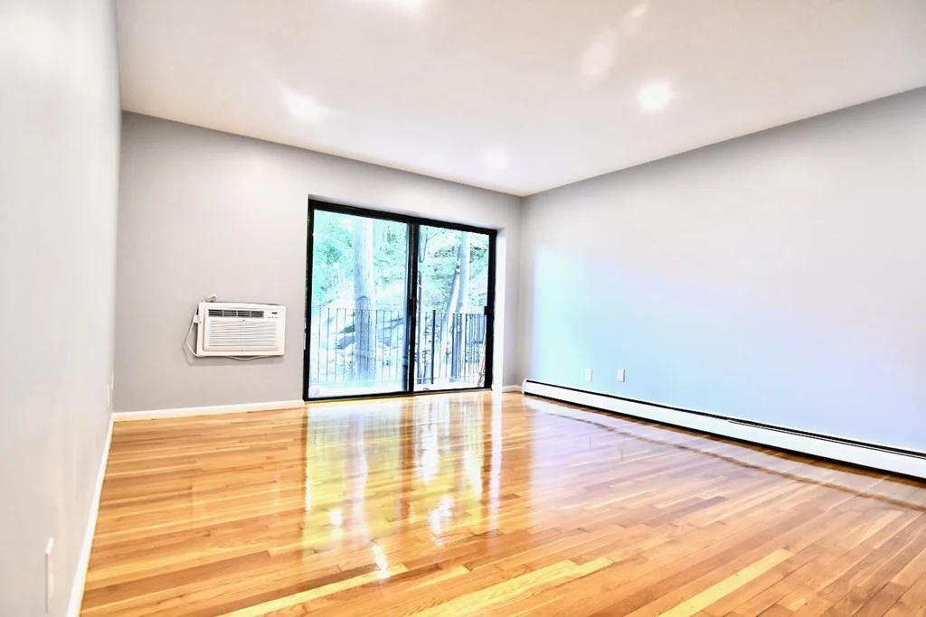 2 bed, 1 bath apartment for rent at 10 Linda Ln Unit 2-2, Dorchester — photo 8 of 21