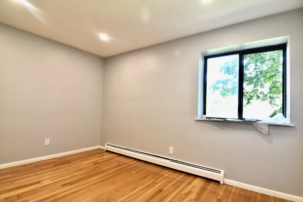 2 bed, 1 bath apartment for rent at 10 Linda Ln Unit 2-2, Dorchester — photo 11 of 21