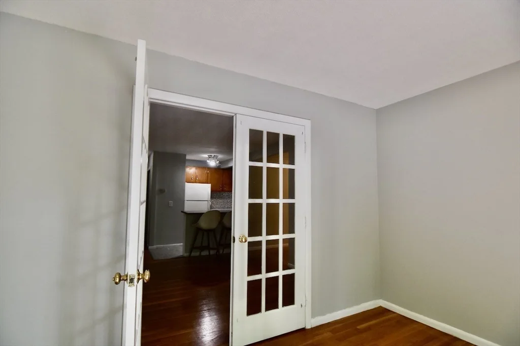 1 bed, 1 bath apartment for rent at 10 Linda Ln Unit 3-6, Dorchester — photo 10 of 17
