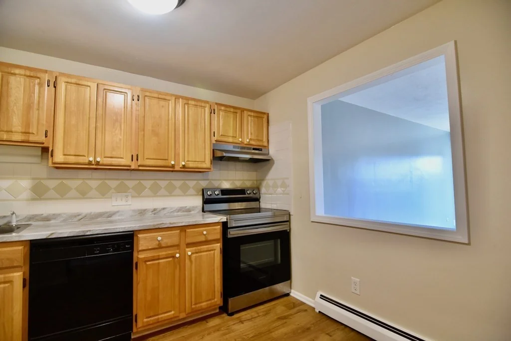 2 bed, 1 bath apartment for rent at 10 Linda Ln Unit 4-1, Dorchester — photo 6 of 21