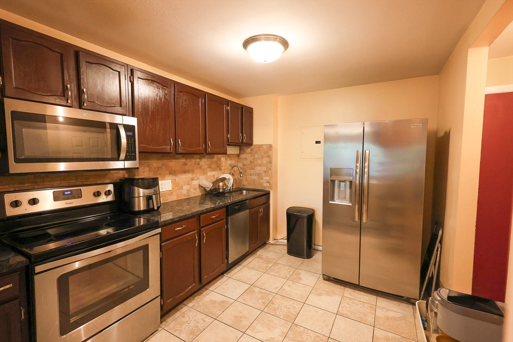 2 bed, 1 bath apartment for rent at 10 Linda Ln Unit 4-2, Dorchester