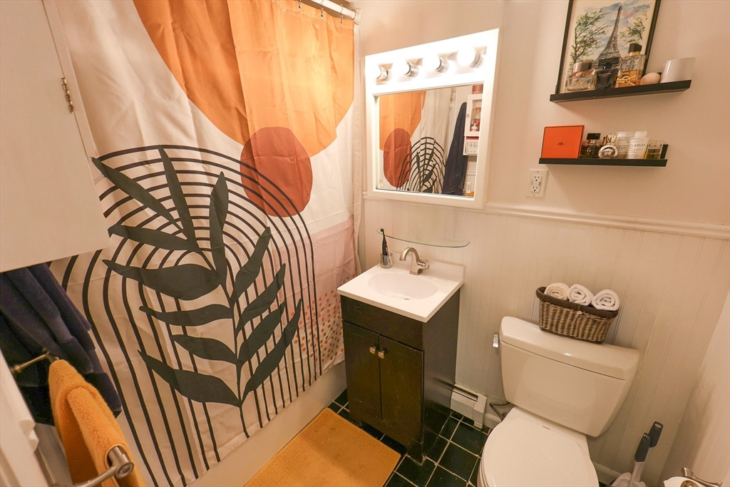 2 bed, 1 bath apartment for rent at 10 Linda Ln Unit 4-2, Dorchester — photo 8 of 13