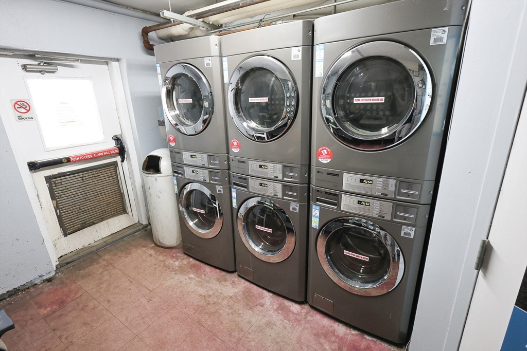2 bed, 1 bath apartment for rent at 10 Linda Ln Unit 4-2, Dorchester — photo 11 of 13